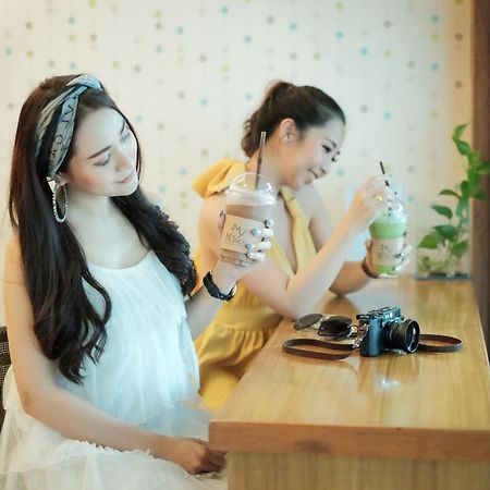 Myplace@Surat Hotel Surat Thani Exterior foto