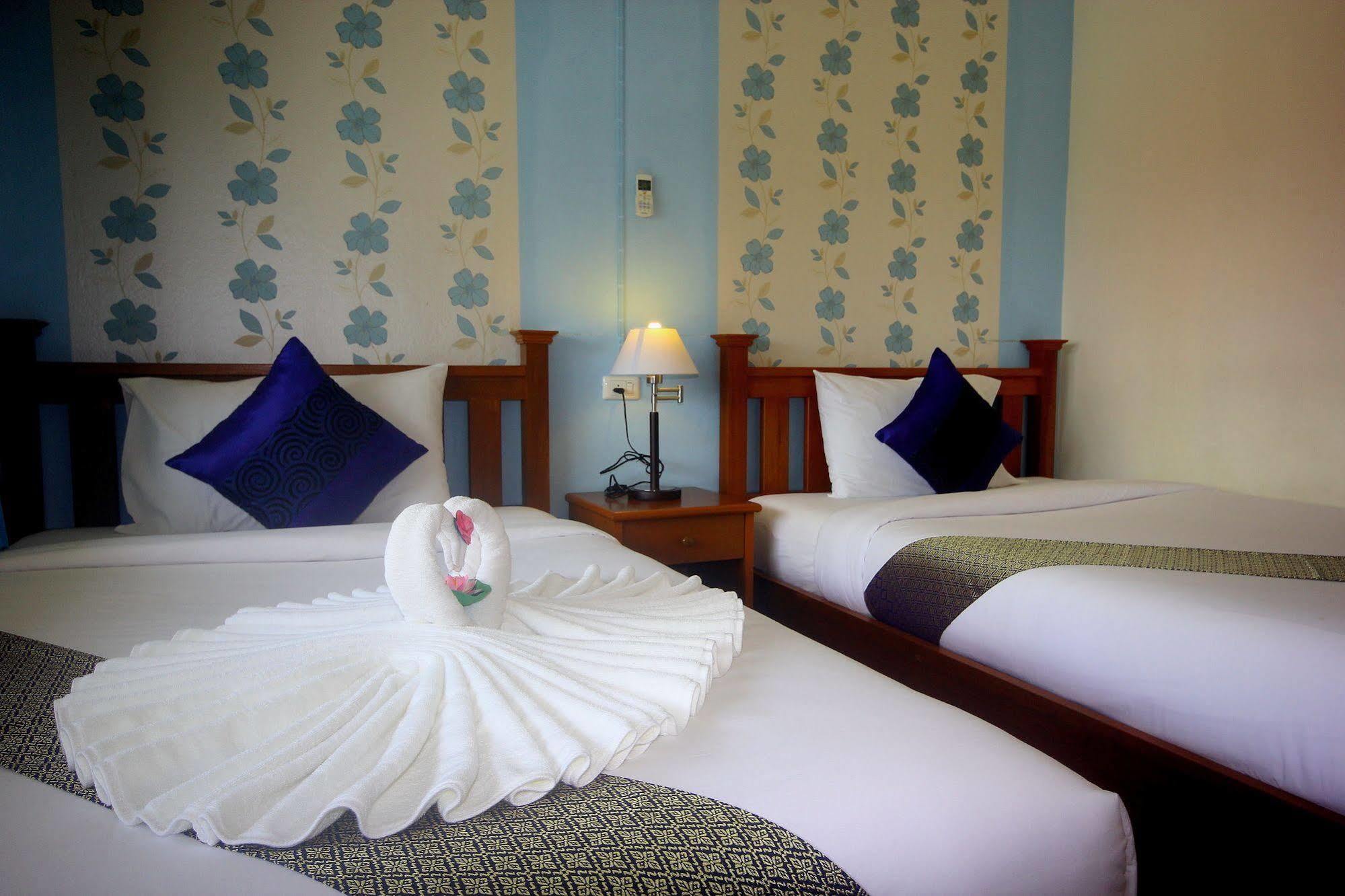 Myplace@Surat Hotel Surat Thani Exterior foto