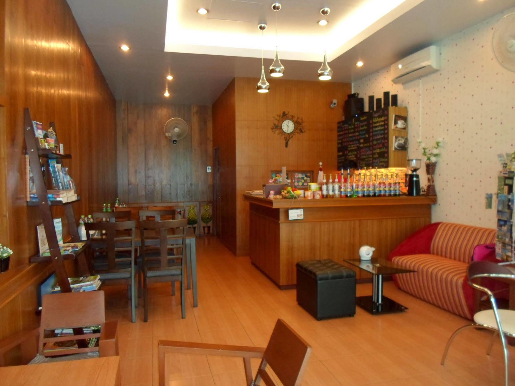 Myplace@Surat Hotel Surat Thani Exterior foto